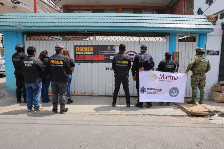 Aseguran presunta veterinaria en Ecatepec; rescatan 19 perros y 6 gatos en Ciudad Azteca