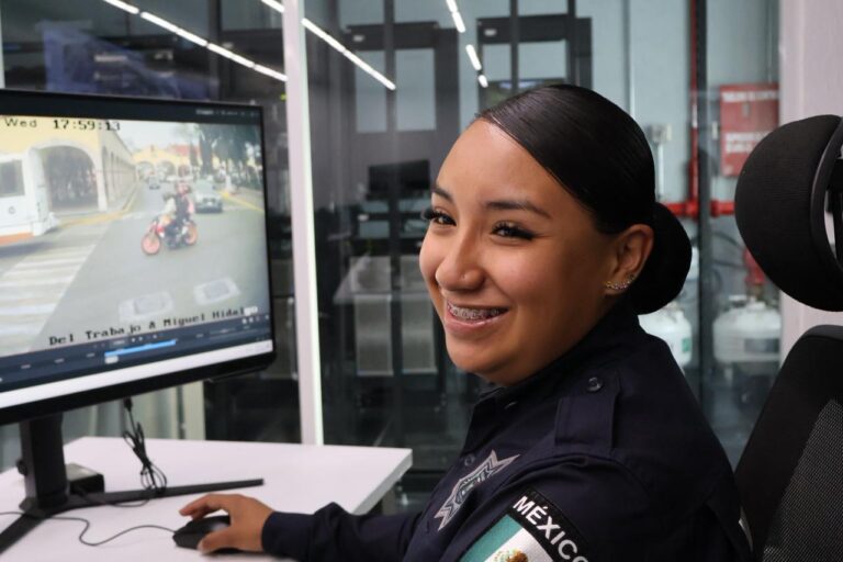 Mujeres fortalecen la Policía de Tlalnepantla con nueva generación de oficiales Mujeres fortalecen la Policía de Tlalnepantla con nueva generación de oficiales