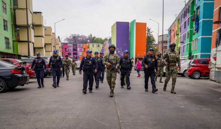 Refuerzan vigilancia en Azcapotzalco con operativo conjunto de Policía Auxiliar y Marina