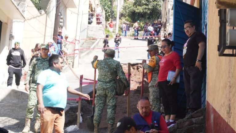 Controlan fuga de agua en Álvaro Obregón tras falla en sistema hidráulico Controlan fuga de agua en Álvaro Obregón tras falla en sistema hidráulico