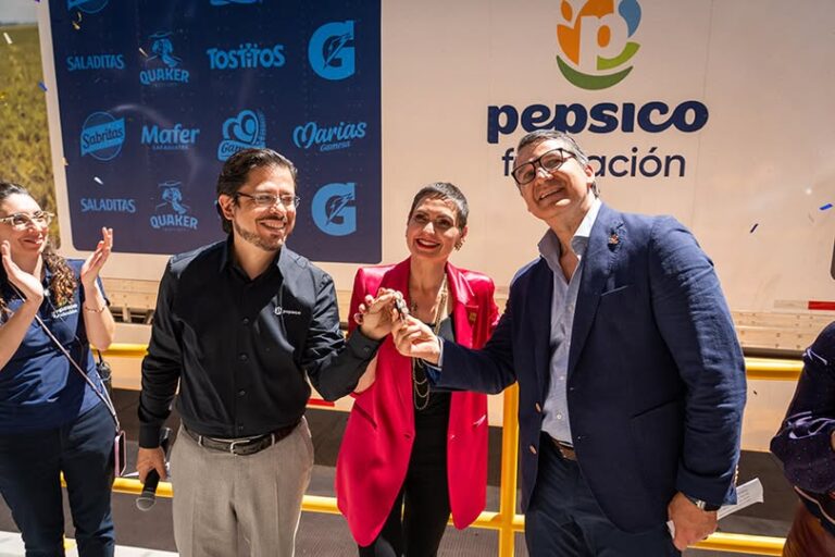 Fundación PepsiCo dona tractocamión de 22 toneladas a Red de Bancos de Alimentos para impulsar la seguridad alimentaria
