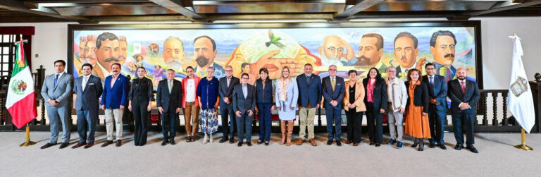 Delfina Gómez mueve piezas clave: nombra nueva Secretaria de Salud y refuerza su gabinete