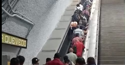 Caída en cadena en hora pico en Línea 3 del Metro deja 11 lesionados; versión oficial apunta a objeto atorado