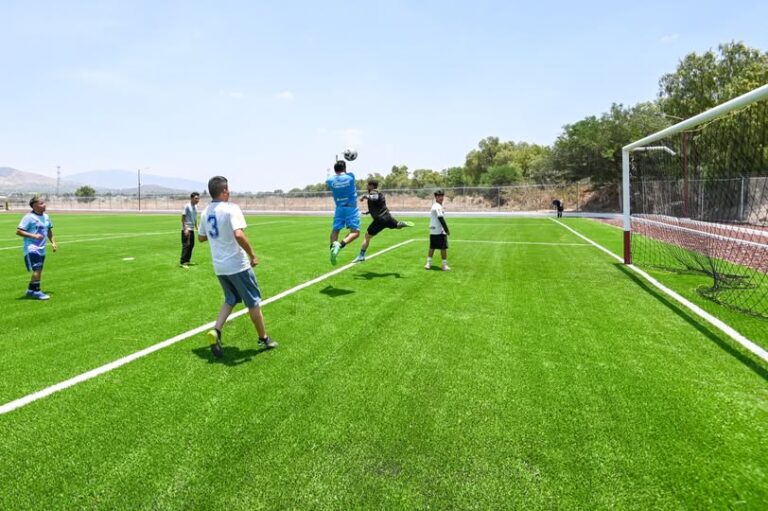 Edomex impulsa rescate de deportivos con 78 canchas; apuesta por el deporte como motor social