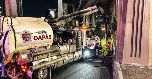 Retiran 60 m³ de azolve en Periférico de Naucalpan ante lluvias