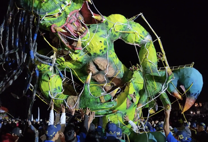 Fuego y tradición: Santa Rosa Xochiac quema “shimos” de hasta 7 metros en Semana Santa