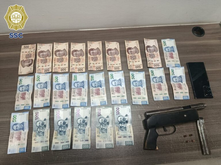 Frenan robos en viviendas de Álvaro Obregón; hay tres detenidos y lesionados Frenan robos en viviendas de Álvaro Obregón; hay tres detenidos y lesionados