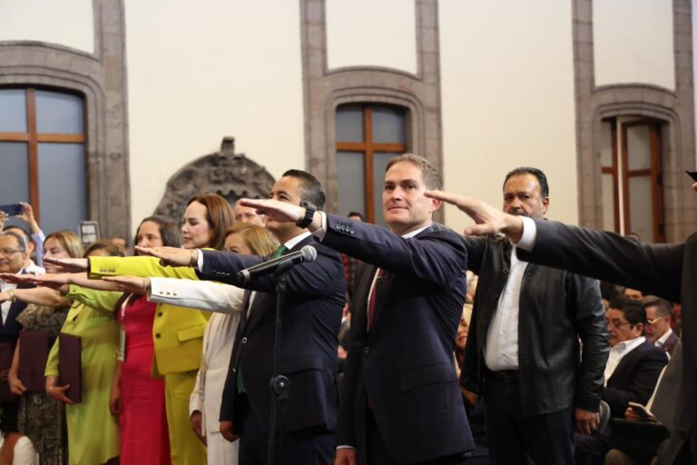 Asume Javier López Casarín presidencia de AALMAC