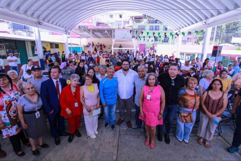 Tras años de riesgo por deslizamiento, construirán muro para proteger a 700 alumnos en Naucalpan