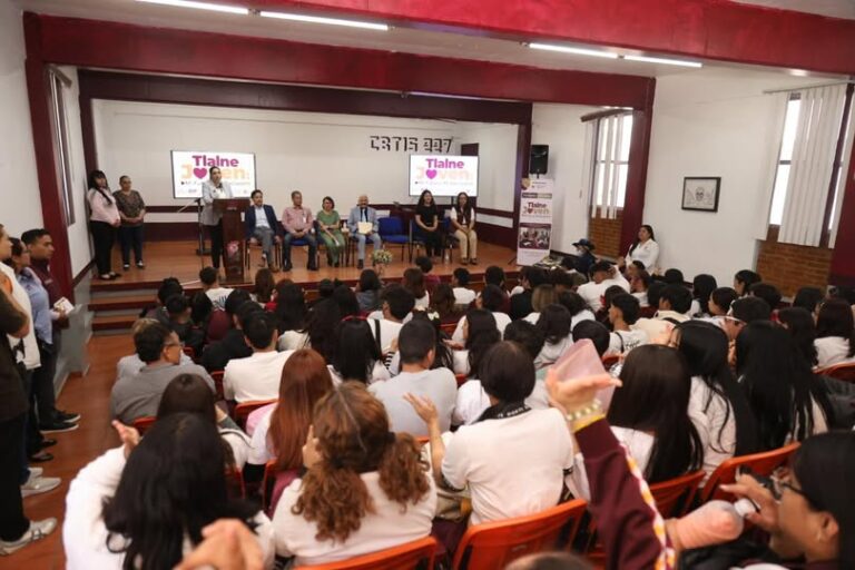 Tlalnepantla lanza campaña para prevenir embarazo adolescente en preparatorias