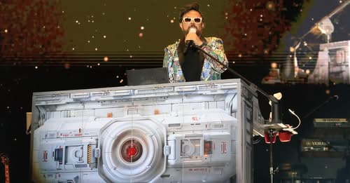 Alex Syntek reúne a miles en Tecámac durante festejos por el Día de las Madres