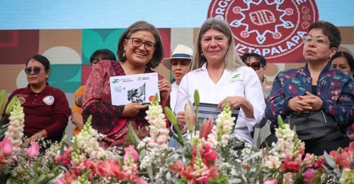 Arranca Iztapa’Las Jefas 2026 con entrega de apoyos a 100 mil mujeres en Iztapalapa