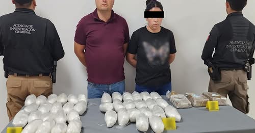 Aseguran 20 kilos de m3tanf3tam1na y 25 mil pastillas de f3ntan1lo en carretera Chihuahua-Juárez Aseguran 20 kilos de m3tanf3tam1na y 25 mil pastillas de f3ntan1lo en carretera Chihuahua-Juárez