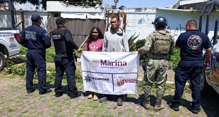 Detiene policía de Ecatepec a dos personas por presunta conexión ilegal de agua potable Detiene policía de Ecatepec a dos personas por presunta conexión ilegal de agua potable