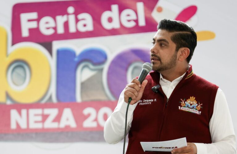 Fomentar la lectura es recuperar a nuestras juventudes: Adolfo Cerqueda