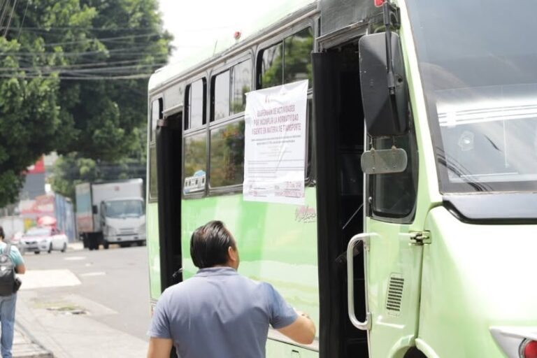Suspenden cuatro unidades de la Ruta 5 tras operativo de verificación en Álvaro Obregón