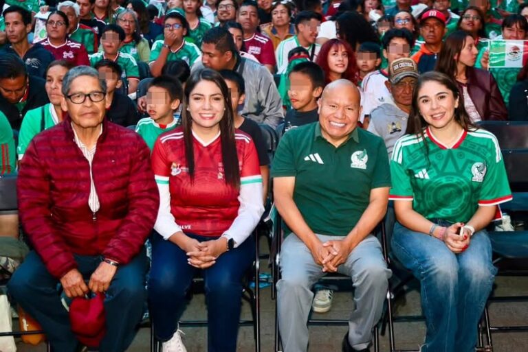 Cientos de familias celebran en Tenayuca el pase de México a los dieciseisavos de final del Mundial 2026