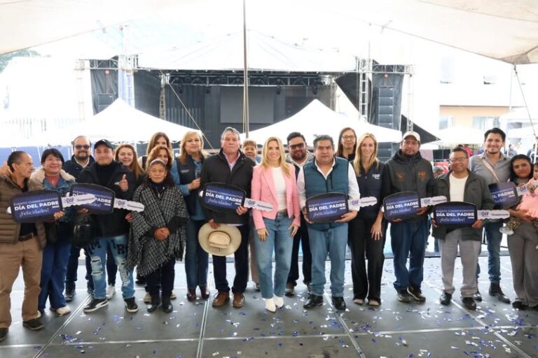 Más de 10 mil padres celebran su día en Huixquilucan con rifas de automóviles y apoyos para las familias Más de 10 mil padres celebran su día en Huixquilucan con rifas de automóviles y apoyos para las familias