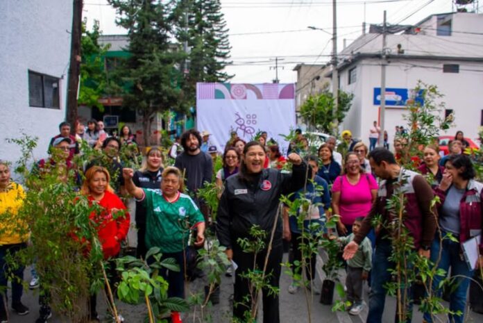 Azcapotzalco inicia estrategia de reforestación con árboles nativos y participación ciudadana.