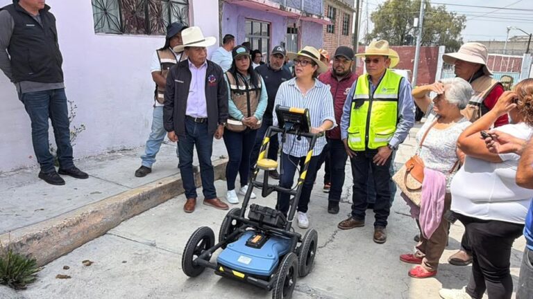 Tecnología detecta más de 400 fugas de agua en Ecatepec durante jornada masiva de reparación
