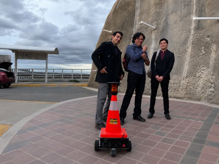 Crean conos robotizados capaces de bloquear carriles y formar perímetros de seguridad en carreteras