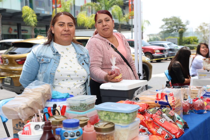 Nuestra prioridad es impulsar el talento de nuestra gente y fortalecer la economía familiar: Romina Contreras