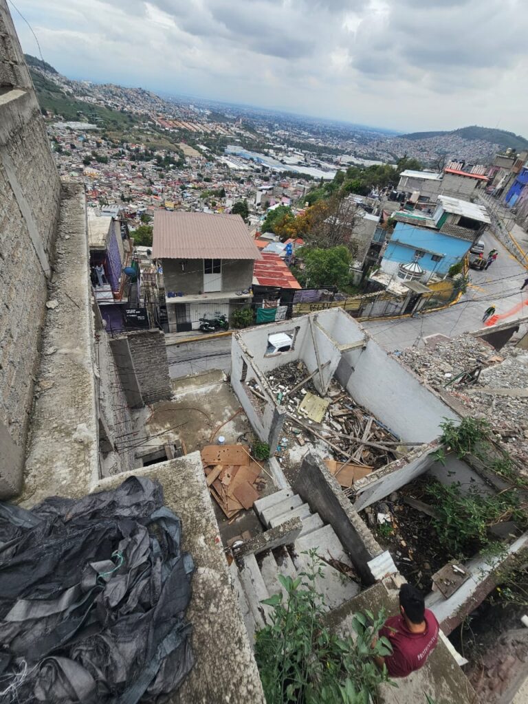 Tlalnepantla intensifica supervisión de demoliciones en la Zona Cero y busca liberar tres predios pendientes Tlalnepantla intensifica supervisión de demoliciones en la Zona Cero y busca liberar tres predios pendientes