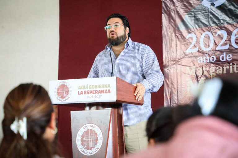 Más de mil 400 estudiantes de Chimalpa reciben tarjetas de la Beca Rita Cetina para apoyo escolar