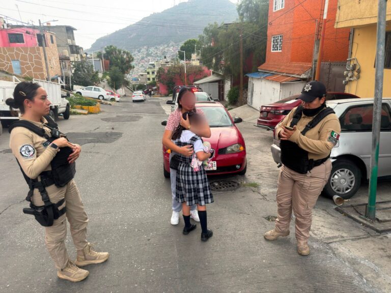 Localizan y reintegran a su familia a menor reportada como extraviada en Tlalnepantla