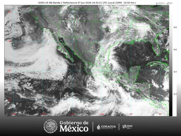 Depresión Tropical Dos-E amenaza costas del Pacífico