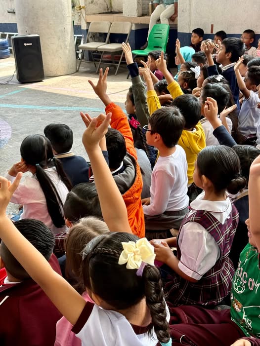 Obra teatral lleva cultura y valores a estudiantes de primaria en Huixquilucan
