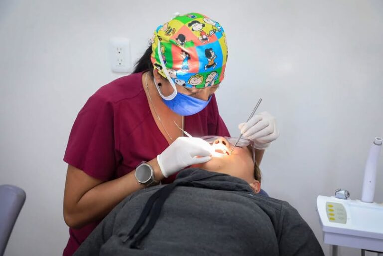 Naucalpan acerca servicios médicos a colonias; programa “Impulsando tu Salud” rebasa las 95 mil atenciones Naucalpan acerca servicios médicos a colonias; programa “Impulsando tu Salud” rebasa las 95 mil atenciones