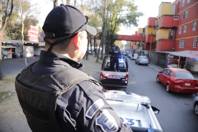 Tlalnepantla despliega operativo especial para proteger escuelas y espacios públicos durante vacaciones