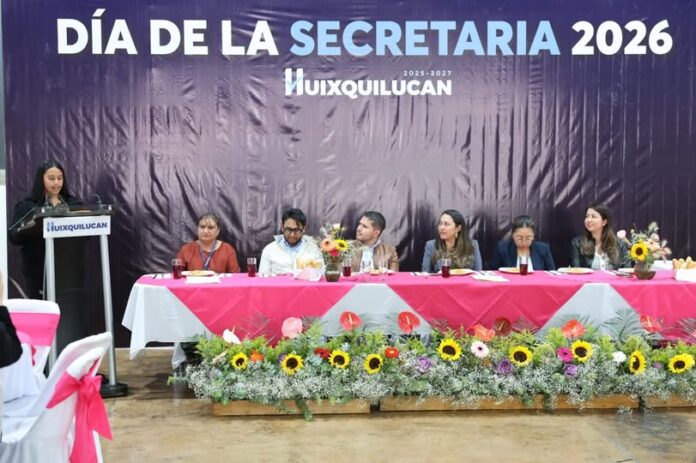 Reconoce Huixquilucan labor de abogados y secretarias; destacan su papel en la atención ciudadana