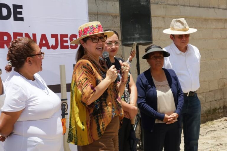 Después de 13 años de espera, vecinos de Tulpetlac ya tienen agua y drenaje; Ecatepec entrega nuevas obras Después de 13 años de espera, vecinos de Tulpetlac ya tienen agua y drenaje; Ecatepec entrega nuevas obras