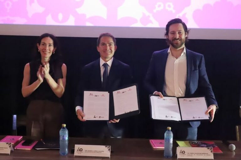 Álvaro Obregón y Cinemex firman alianza para ampliar espacios seguros para mujeres y fortalecer acciones comunitarias