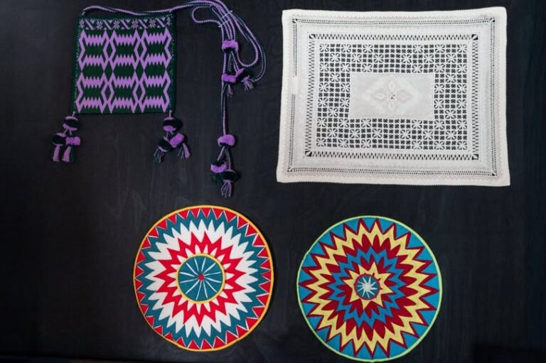 Reconocen a las mejores obras textiles de México; premiación destaca el rescate de técnicas ancestrales