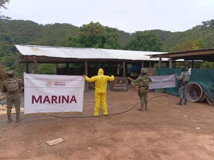 Marina desmantela laboratorio clandestino de drogas sintéticas en Michoacán