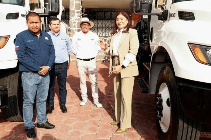 Nueva maquinaria permitirá reparar hasta 100 baches por jornada en Tecámac