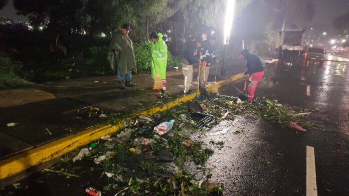 Más de mil trabajadores atienden afectaciones por granizada e inundaciones en Cuautepec, Gustavo A. Madero