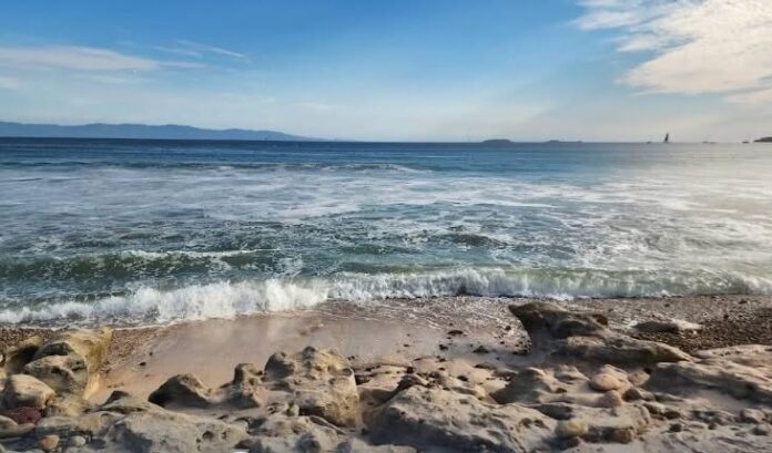 Semarnat revoca concesión en playa de Punta de Mita por obras no autorizadas