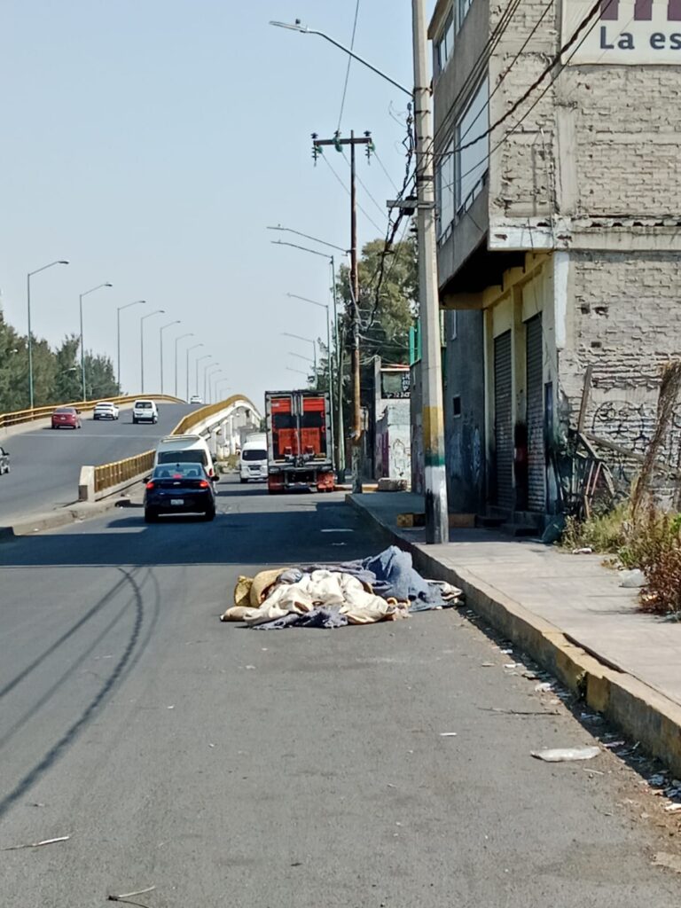Tirar basura en la calle puede provocar inundaciones que afectan a cientos de familias y multas Tirar basura en la calle puede provocar inundaciones que afectan a cientos de familias y multas