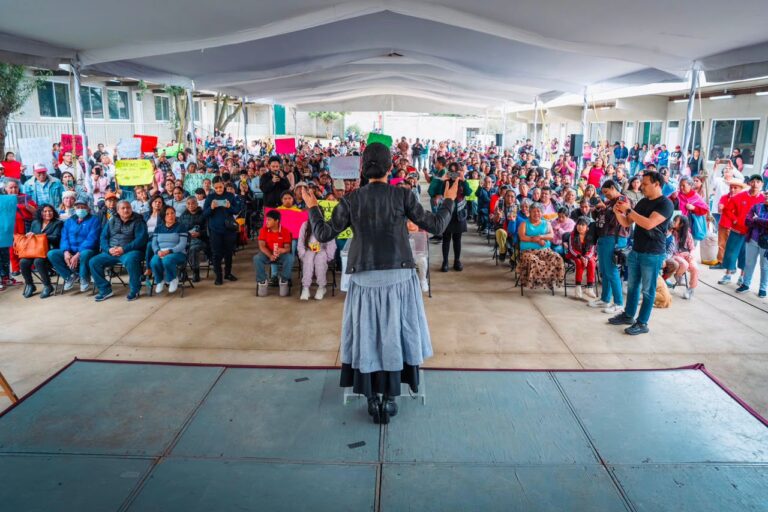 Jardines de San Juan tendrá su primera secundaria; formalizan comodato para iniciar clases el 31 de agosto Jardines de San Juan tendrá su primera secundaria; formalizan comodato para iniciar clases el 31 de agosto