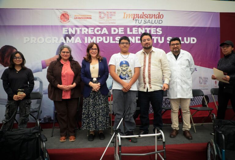 Naucalpan supera los 4 mil anteojos gratuitos entregados; Isaac Montoya anuncia más inversión en salud e infraestructura