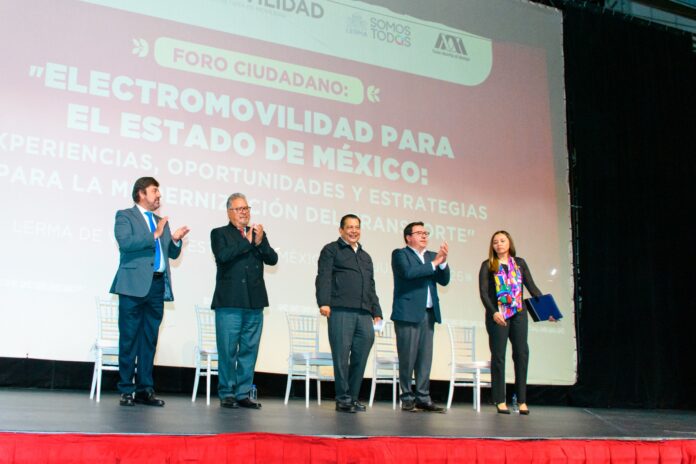 Edomex impulsa la electromovilidad para modernizar el transporte público con transportistas del Valle de Toluca