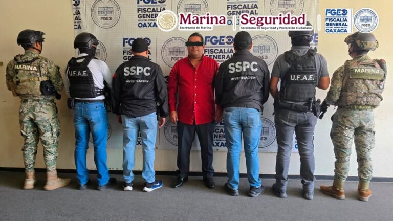 Caen 10 presuntos integrantes de célula dedicada a extorsiones en Oaxaca; ejecutan 21 cateos
