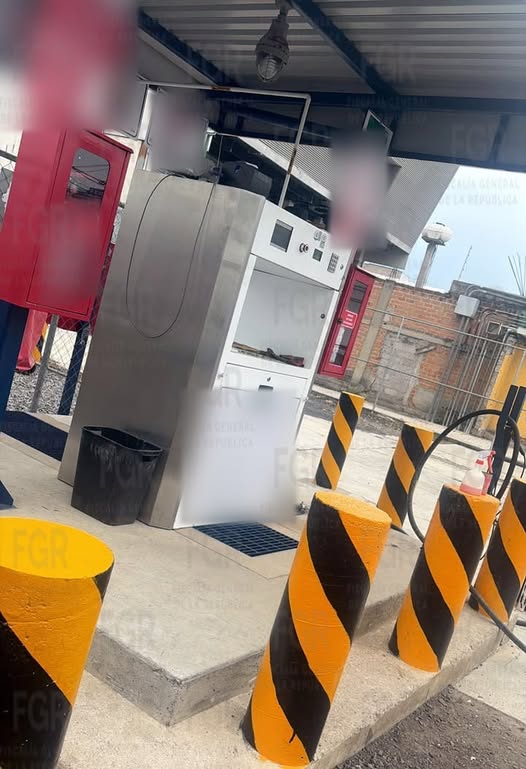 FGR asegura más de 2 mil litros de hidrocarburo durante cateo en Ixtapaluca