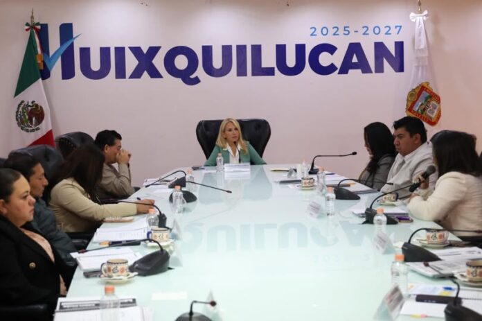 Jóvenes llevan propuestas de economía, turismo y deporte al Cabildo de Huixquilucan