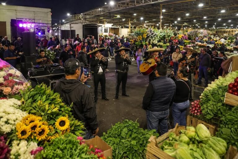 Mercado de Flores y Hortalizas de la Central de Abasto celebra 39 años de historia y tradición