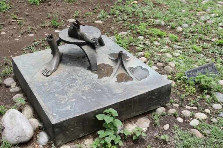 Rescatan esculturas de Charlotte Yazbek en Cuautitlán Izcalli; restauración concluirá en noviembre